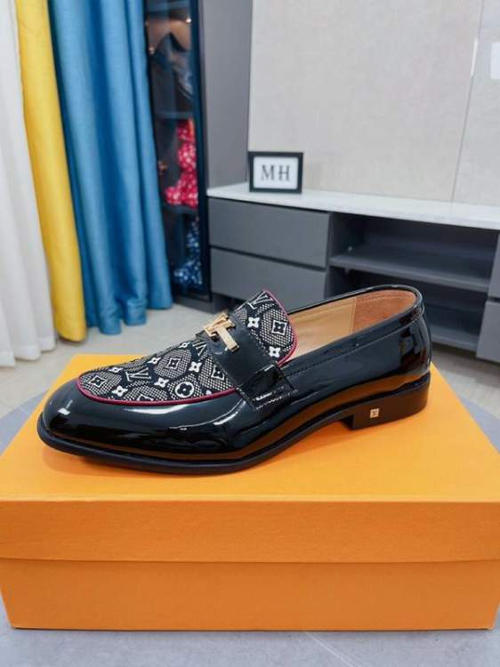 Picture of Louis Vuitton Shoes _SKULVsz38-45mnf020314097